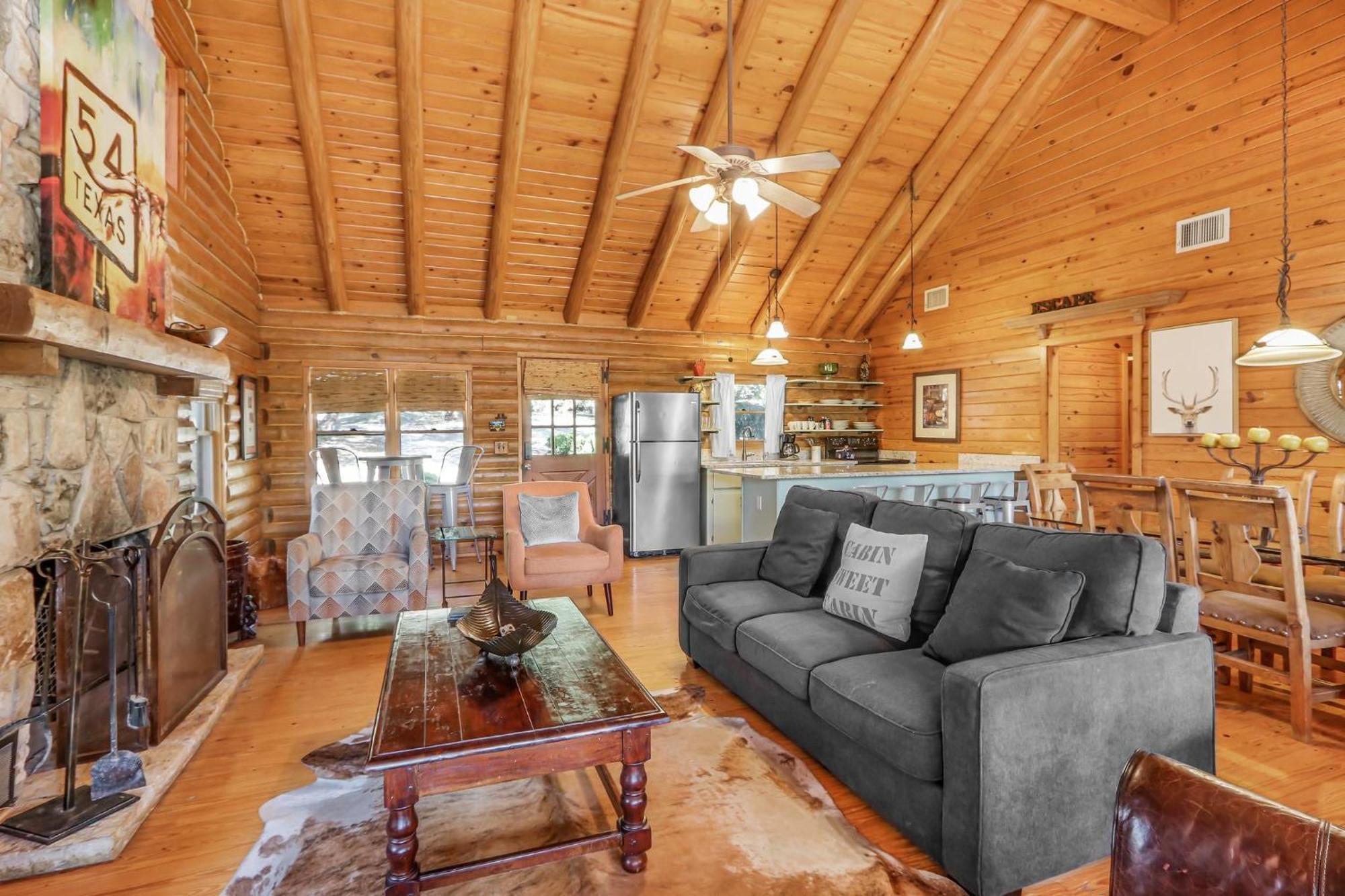 Falls Log Home Wimberley Exterior photo